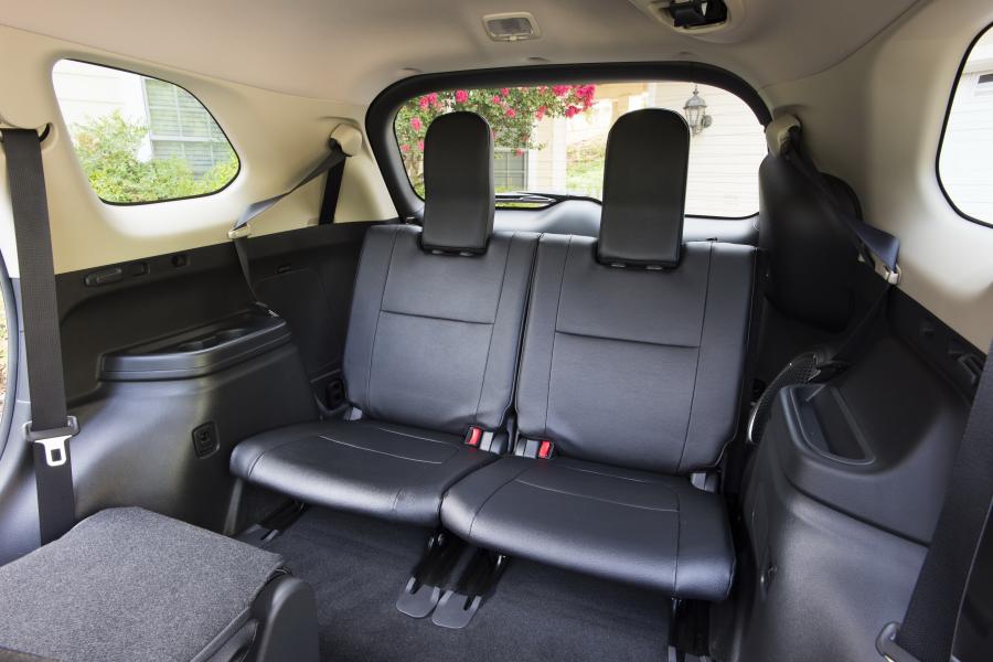 Интерьер Mitsubishi Outlander GT 2016 года  (фото 20 из 56)